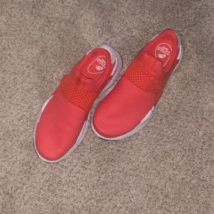Women’s Nike Red Sock Dart Premium.